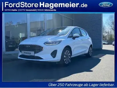 Gebraucht Ford Fiesta Titanium 75 PS (55 kW) 2023 Frozen white Kleinwagen