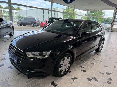 Gebraucht Audi A3 Attraction 77 PS (56 kW) 2013 Schwarz Limousine