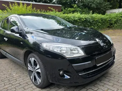 Gebraucht Renault Mégane III Bose Edition 130 PS (95 kW) 2011 Schwarz Limousine