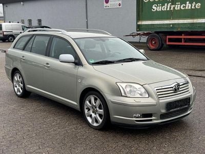 Gebraucht Toyota Avensis Executive 147 PS (108 kW) 2005 Silber Kombi