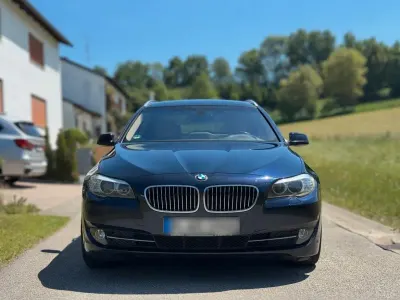 Gebraucht BMW 520 Sport Line 184 PS (135 kW) 2010 Blau Kombi