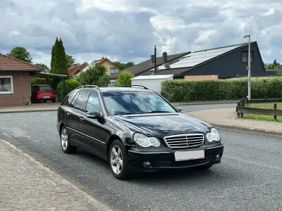 Gebraucht Mercedes C180 Avantgarde 143 PS (105 kW) 2006 Schwarz Kombi