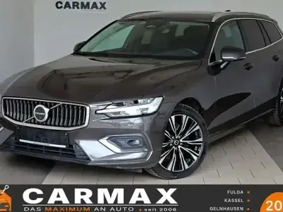 Gebraucht Volvo V60 Plus 197 PS (144 kW) 2023 Grau Kombi