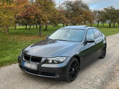Gebraucht BMW 320 150 PS (110 kW) 2006 Grau Limousine
