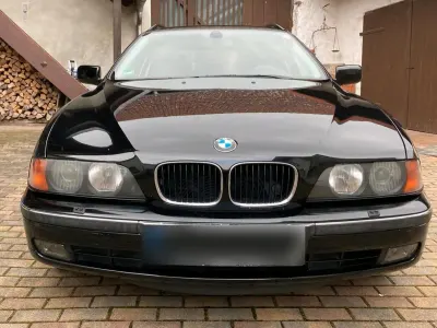 Gebraucht BMW 520 150 PS (110 kW) 2000 Schwarz Kombi