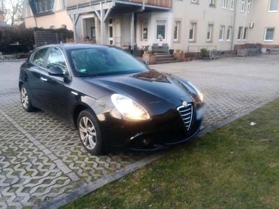 Gebraucht Alfa Romeo Giulietta 104 PS (76 kW) 2011 Schwarz Kleinwagen