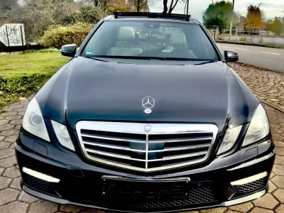 Gebraucht Mercedes E350 AMG 265 PS (194 kW) 2011 Schwarz Limousine