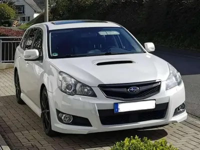 Gebraucht Subaru Legacy GT 265 PS (194 kW) 2010 Weiß Kombi