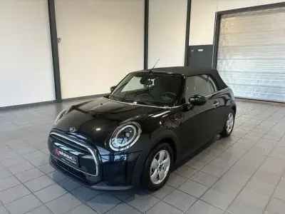 Usata Mini Cooper Essential 136 CV (100 kW) 2024 Nero Utilitaria