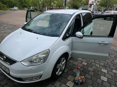 Gebraucht Ford Galaxy 140 PS (102 kW) 2010 Weiß Van / Kleinbus