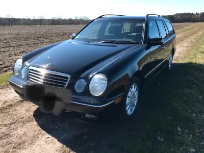 Gebraucht Mercedes E320 260 PS (191 kW) 2002 Schwarz Kombi