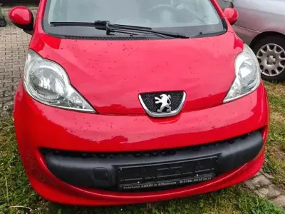 Occasion Peugeot 107 Urban Move 68 PK (50 kW) 2008 Rood Hatchback