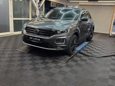 Gebraucht VW T-Roc Style 150 PS (110 kW) 2021 Grau SUV