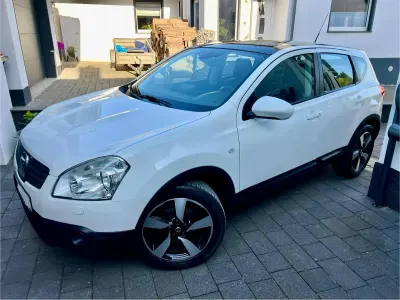 Gebraucht Nissan Qashqai Tekna 150 PS (110 kW) 2008 Weiß SUV