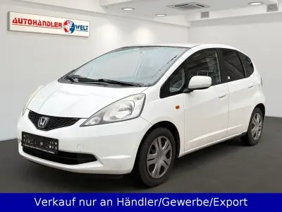 Käytetty Honda Jazz 90 HP (66 kW) 2009 Valkoinen Viistoperä
