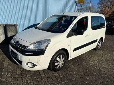 Weiß Gebraucht 2013 Citroën Berlingo SELECTION Van / Kleinbus | 12.700 €