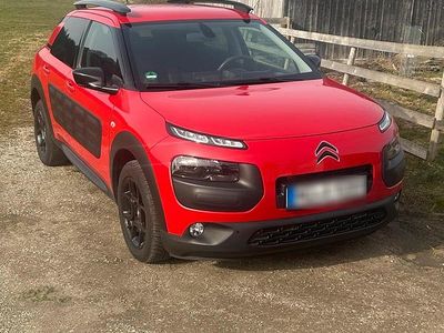 Gebraucht Citroën C4 Shine 98 PS (72 kW) 2015 Rot SUV