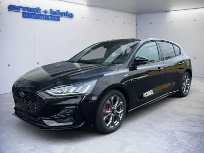 Gebraucht Ford Focus ST-Line 125 PS (91 kW) 2025 Agate black metallic Limousine