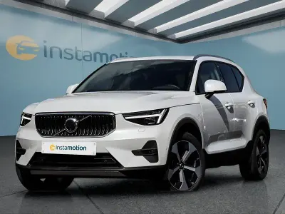Gebraucht Volvo XC40 Core 163 PS (119 kW) 2025 Weiß SUV
