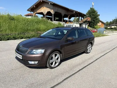 Gebraucht Skoda Octavia Elegance 179 PS (131 kW) 2014 Braun Kombi