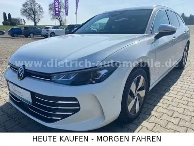 Gebraucht VW Passat Business 150 PS (110 kW) 2024 Weiß (metallic) Kombi