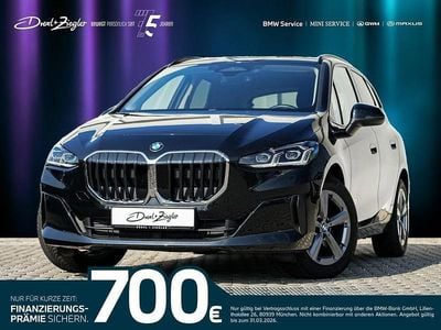 Saphirschwarzmetallic Gebraucht 2025 BMW 218 Active Tourer Luxury Line Van / Kleinbus | 29.980 € (Superpreis)