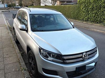 Gebraucht VW Tiguan Trendline 125 PS (91 kW) 2015 Silber SUV