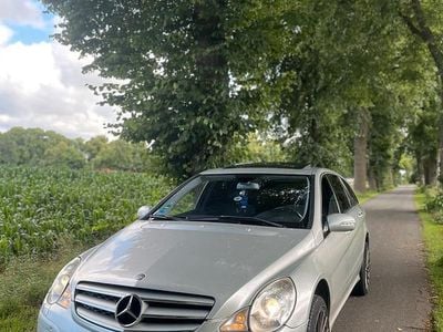 Mercedes 320
