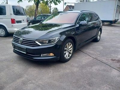 Gebraucht VW Passat Comfortline 150 PS (110 kW) 2019 Schwarz Kombi