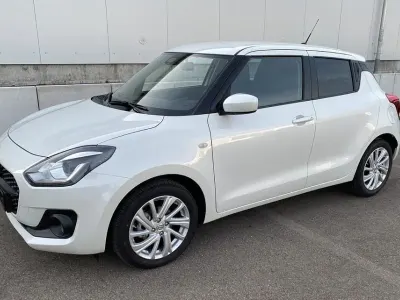 Gebraucht Suzuki Swift Comfort 83 PS (61 kW) 2024 Weiß Kleinwagen