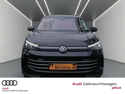 Gebraucht VW Tiguan Elegance 204 PS (150 kW) 2025 Deep black perleffekt SUV