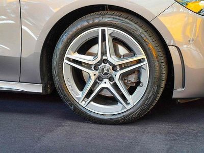 Mercedes B220