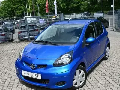 Gebraucht Toyota Aygo Cool 68 PS (50 kW) 2011 Blau Kleinwagen
