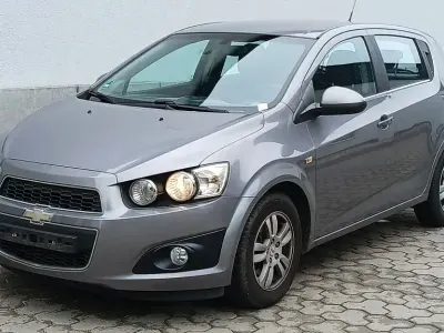 Gebraucht Chevrolet Aveo LTZ 116 PS (85 kW) 2011 Grau (metallic) Kleinwagen