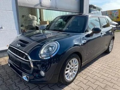 Gebraucht Mini Cooper 170 PS (125 kW) 2015 Lapisluxury blue Kleinwagen