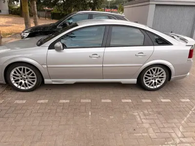 Gebraucht Opel Vectra GTS 150 PS (110 kW) 2005 Silber Limousine