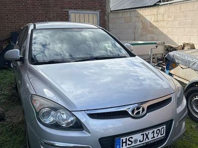 Gebraucht Hyundai i30 Comfort 126 PS (92 kW) 2009 Kombi