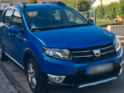 Gebraucht Dacia Sandero Stepway Ambiance 90 PS (66 kW) 2015 Blau SUV