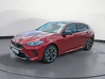 Gebraucht BMW M135 Performance 300 PS (220 kW) 2025 Rot Kleinwagen