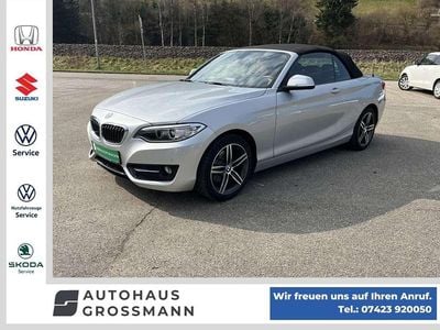 Gebraucht BMW 220 Sport Line 190 PS (139 kW) 2016 Glaciersilber metallic Cabrio