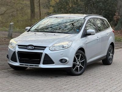 Gebraucht Ford Focus 116 PS (85 kW) 2012 Silber Kombi