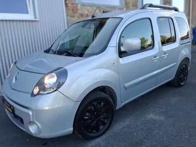 Gebraucht Renault Kangoo Luxe 90 PS (66 kW) 2011 Grau Van / Kleinbus