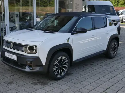 Neu Renault 4 E-Tech Iconic 77 kW (106 PS) 2026 Arktisweiß mit schwarzem dach SUV