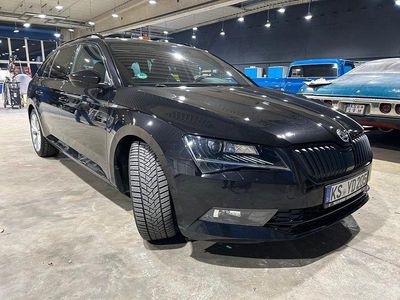 Gebraucht Skoda Superb SportLine 190 PS (139 kW) 2019 Schwarz Kombi