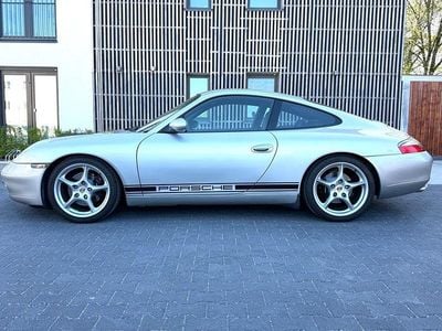 Second-hand Porsche 911 Carrera 300 CP (220 kW) 1999 Argintiu Coupe