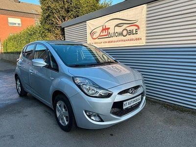 Gebraucht Hyundai ix20 Edition 90 PS (66 kW) 2012 Silber Kleinwagen