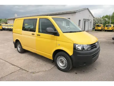 Gebraucht VW T5 84 PS (61 kW) 2013 Ginstergelb r1032 Van