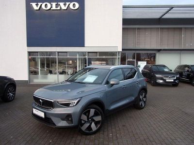 Grau Gebraucht 2022 Volvo XC40 Plus SUV | 34.500 € (Fairer Preis)