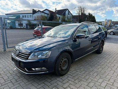 Gebraucht VW Passat Highline 170 PS (125 kW) 2011 Blau Kombi