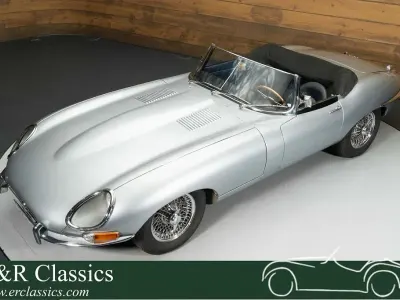Second-hand Jaguar E-Type 265 CP (194 kW) 1961 Gri Cabrio